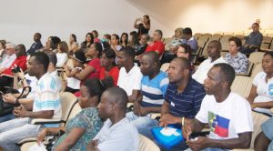 haitianos-durante-a-audiencia-publica-672x372
