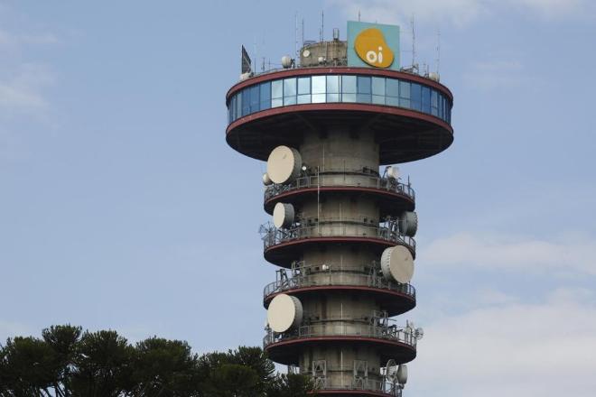 Torre da Oi em Curitiba (PR) - Aniele Nascimento/Gazeta do Povo