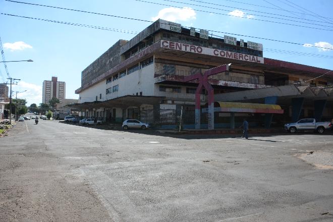 MUDANÇA. Obras da antiga rodoviária começam a sair do papel - Foto: Álvaro Rezende